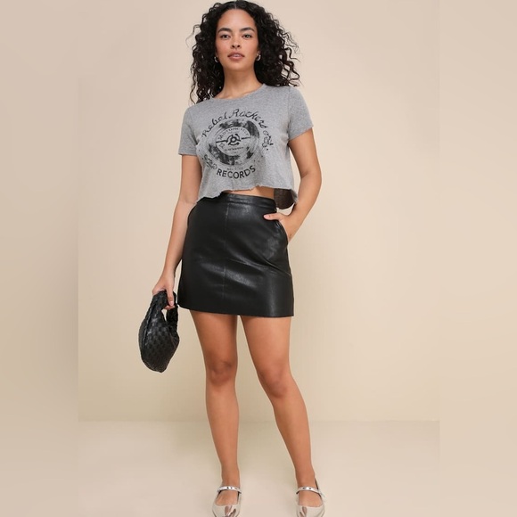 Lulus Harley Faux Vegan Leather High Rise Mini Short Skirt, Black, Size M, NWT - Picture 4 of 14